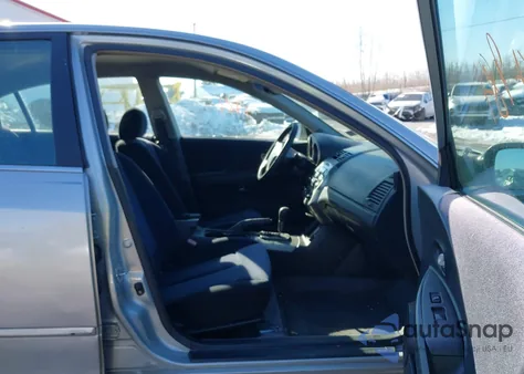 2004 Nissan Altima 2.5 S z USA, uszkodzony, nr VIN 1N4AL11D14C105885